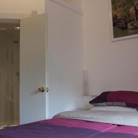 Swan Lake Guest House Edinburgh Exterior photo